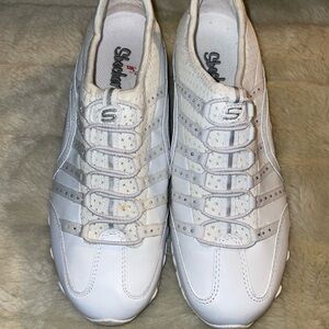 Skechers White Casual Sneakers